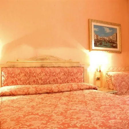 Hotel Venezia 3*
