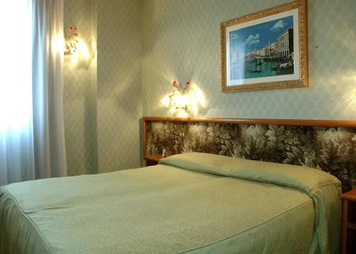 ヴェネツィア 3* メストレ