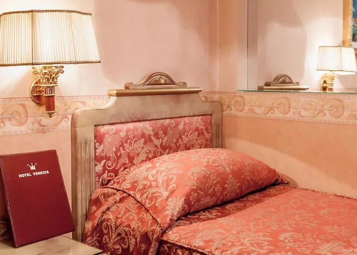 ヴェネツィア ホテル 3*