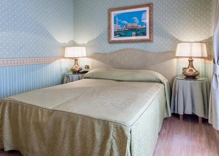 ヴェネツィア 3* メストレ