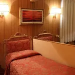 Venezia Hotel 3*