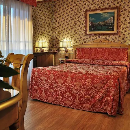Szálloda Venezia 3*