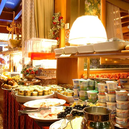 베네치아 호텔 3*